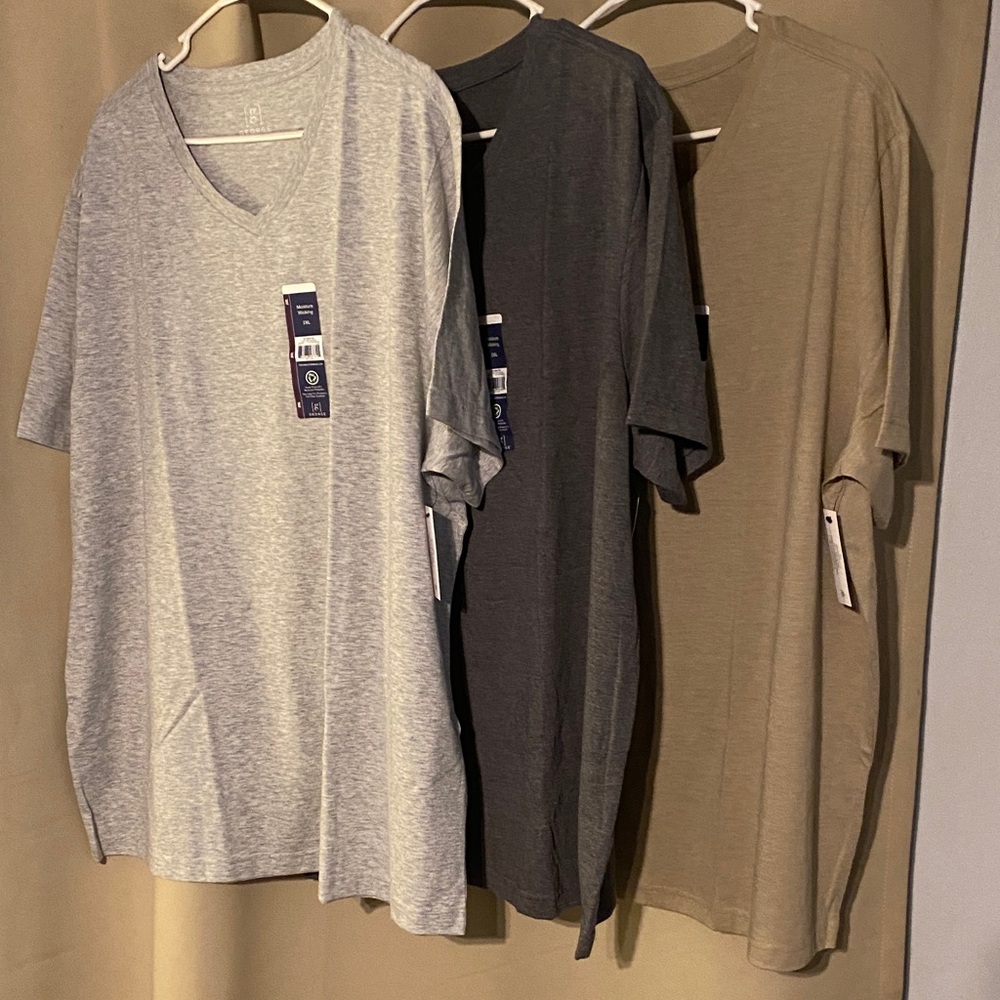 T-shirts - Picture 1 of 6